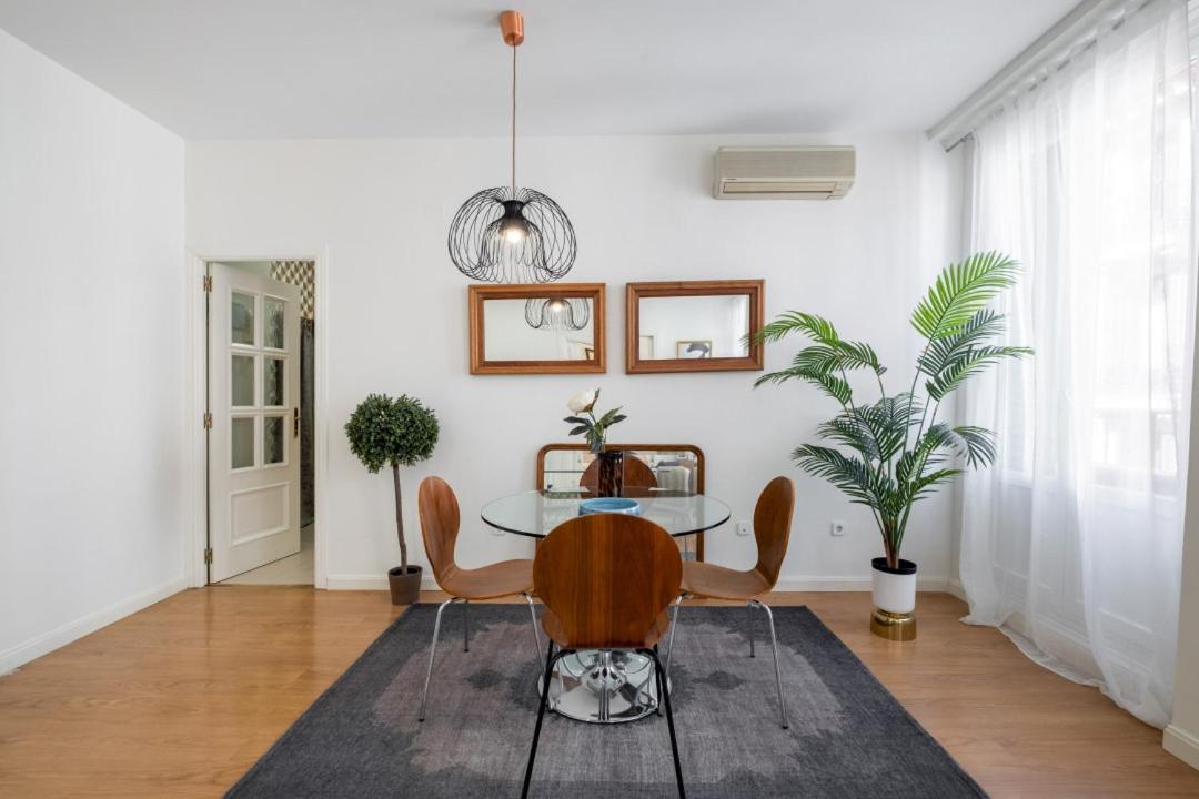 1 Bedroom 1 Bathroom Furnished - Sol - Bright Refurbished - Mintystay Мадрид Екстериор снимка